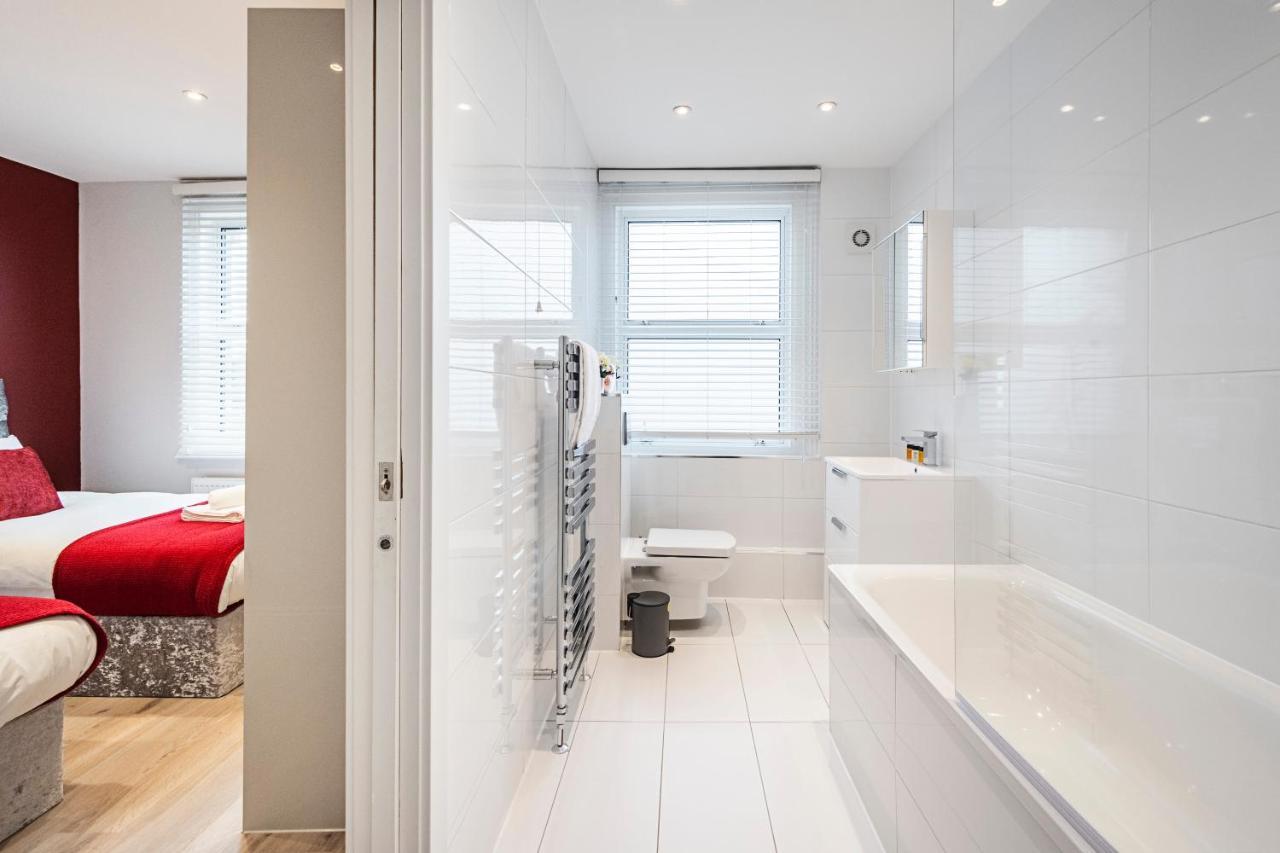 Апартаменты Cozy And Serene Brand-New Flat In Kilburn, Лондон Экстерьер фото
